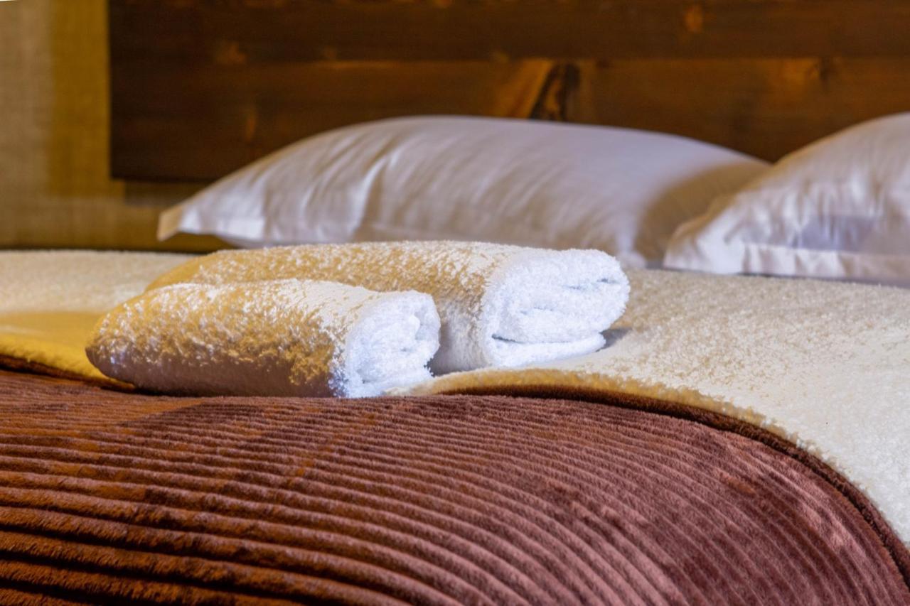 Hotel Eden Μέστια Εξωτερικό φωτογραφία