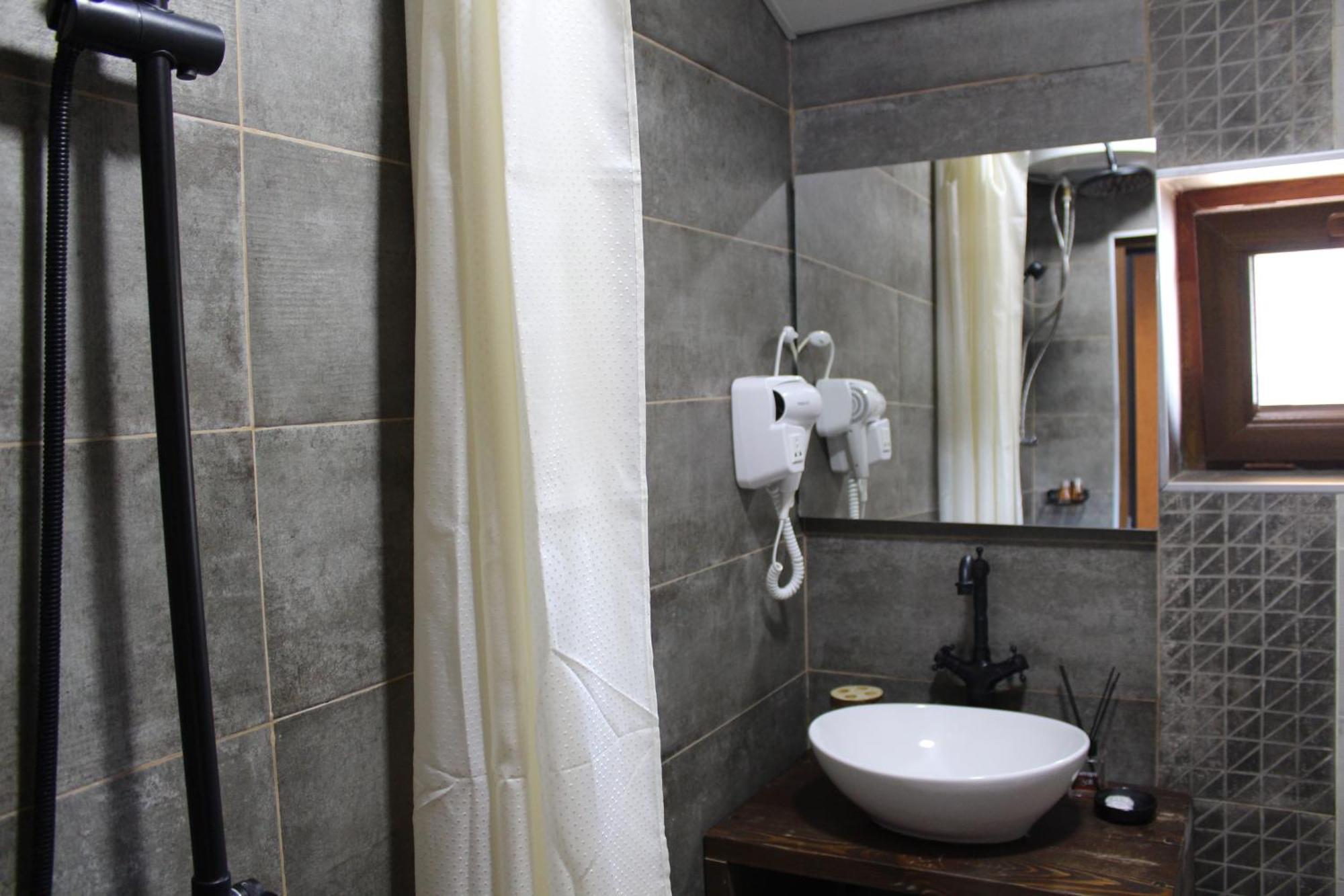Hotel Eden Μέστια Εξωτερικό φωτογραφία